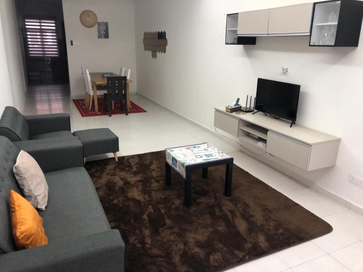 Evergreen 1 Homestay Kuantan Exteriör bild