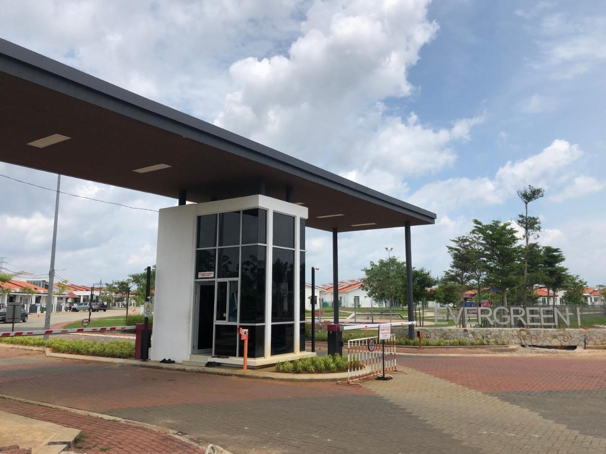 Evergreen 1 Homestay Kuantan Exteriör bild